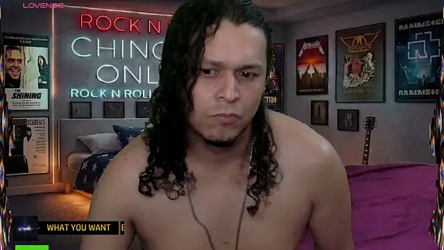 Show modela chino_roz na web-kameri