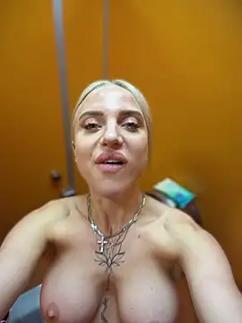 XXX chat uživo modela pinkstar_
