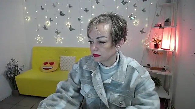 NikaMayu's Live XXX Chat