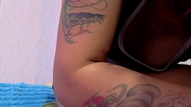 XXX chat uživo modela kristen_tay