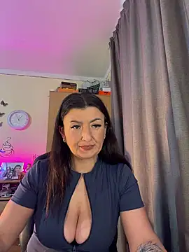 Hotangel75's Live XXX Chat