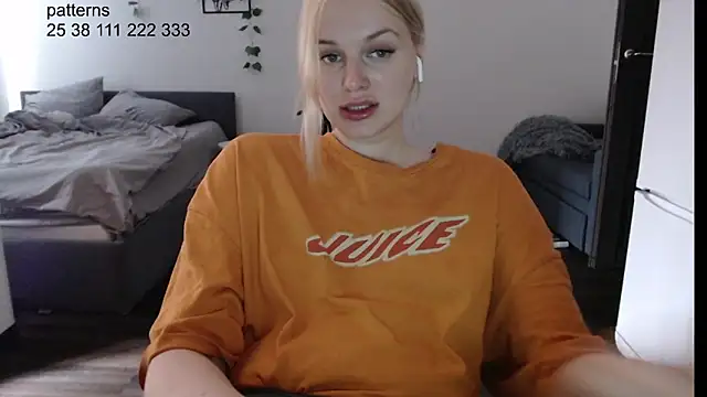 XXX chat uživo modela hey_shinyy