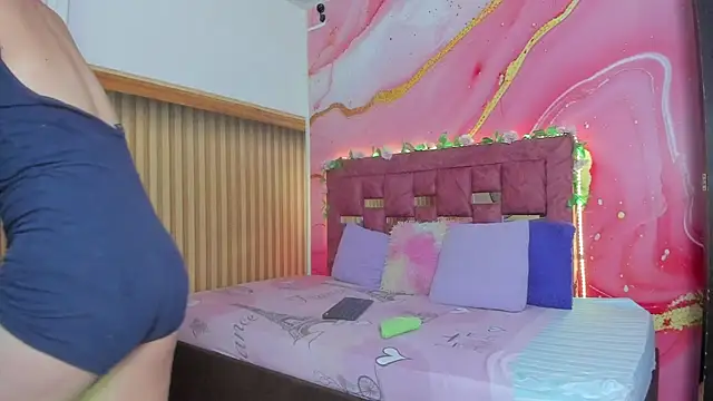 Pokazy przed kamerką – Daisy__rose