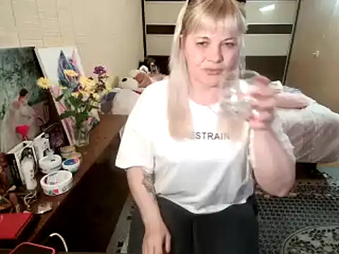 Živý XXX chat Lia_Laguna77