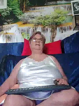 QueenPammy1's Live XXX Chat