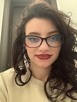 EllieWest 现场XXX聊天
