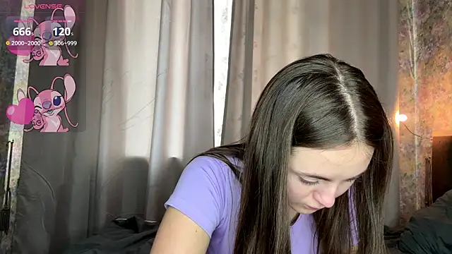 LoraDavi live XXX chat