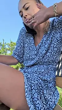 Pokazy przed kamerką – Risky_girl23_