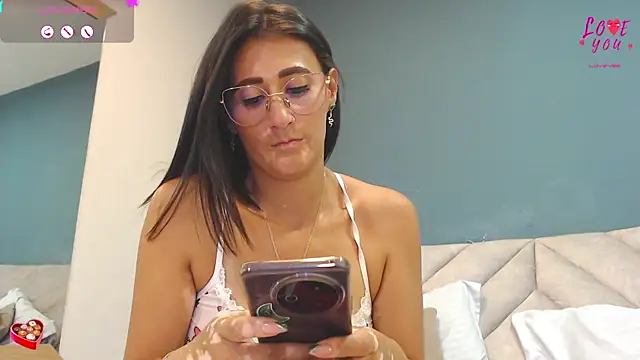 SharisWillian's Live XXX Chat