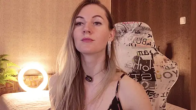 Hello_Lisha Adlı Modelin Canlı XXX Sohbeti
