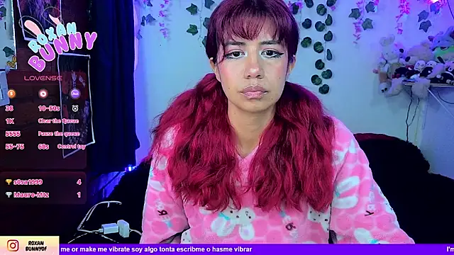 Živý XXX chat Roxanbunny1