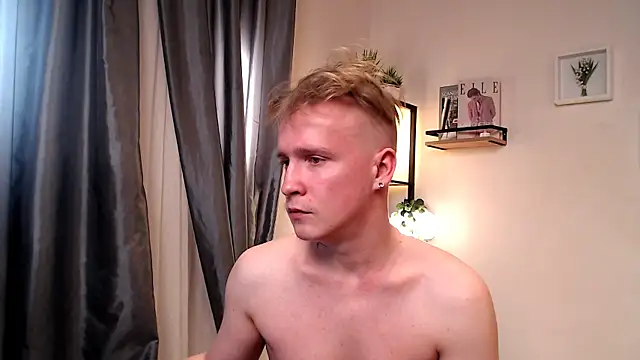 Chat +18 de AlexxSweet ao vivo