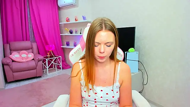 Strawberrye Chat XXX live