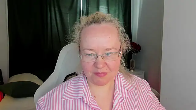 ViolaSmithh's Webcam Show