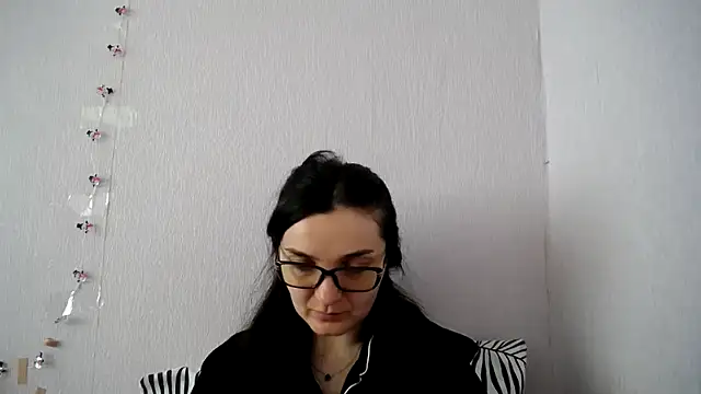 دردشة Shiny_gine الجنسية المباشرة