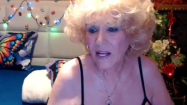 HappyWomanOn's Live XXX Chat