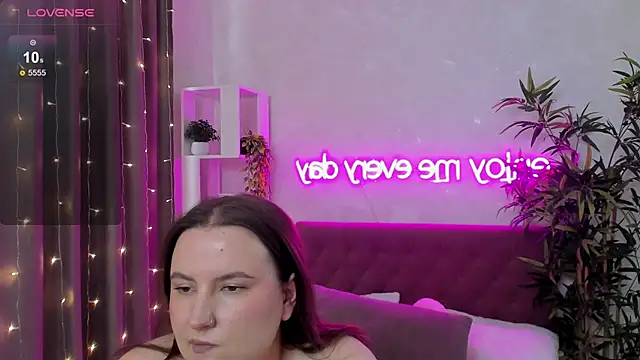 FeralPeach Chat XXX live