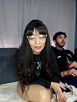 LeoyNicky98 Show in webcam