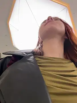 RosieSecret's Live XXX Chat