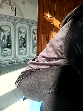 Hoa-tuylip's Webcam Show