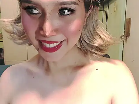 Ezradeliciosa's Webcam Show