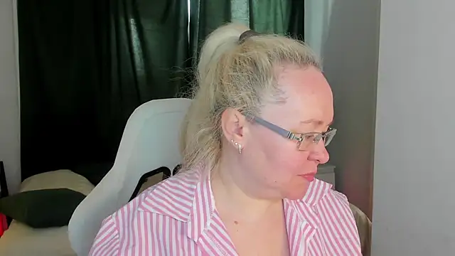 ViolaSmithh's Webcam Show