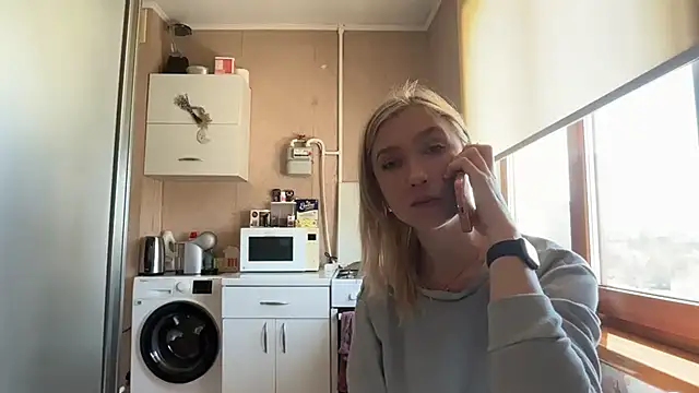 AngelJeni Adlı Modelin Canlı XXX Sohbeti