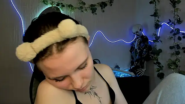 Elastikisss' Live XXX Chat
