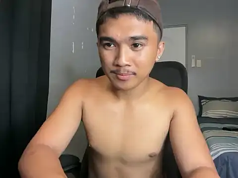 pinoyAdrianneXXX live XXX chat