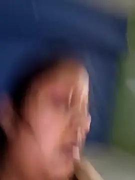Ohh_Meena 在線直播表演