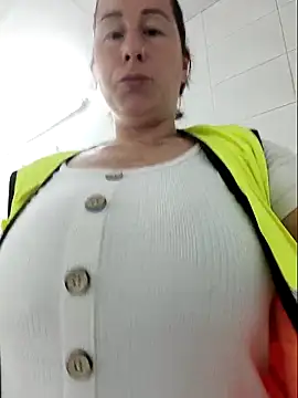 bichota85 Adlı Modelin Canlı XXX Sohbeti