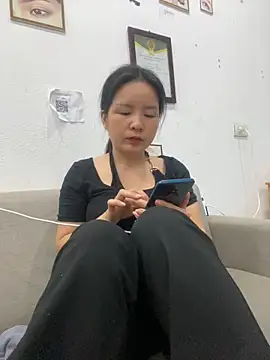 Ivy_Trix2 라이브 XXX 채팅