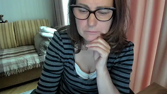 lauraoven's Live XXX Chat