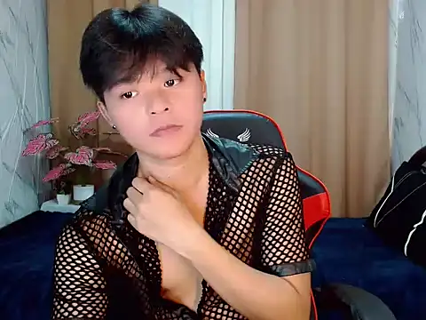 yourhotasiandoms 网络视讯表演