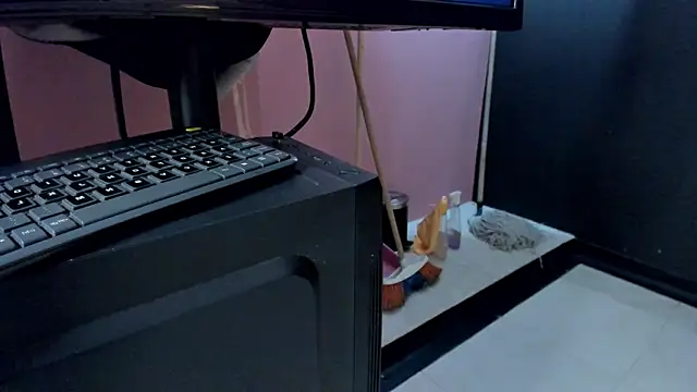 MahlaKhalifa's Live XXX Chat