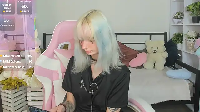 Katia_Kim élő XXX-chatje