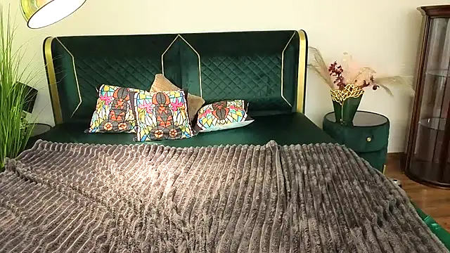 MagicPeachh_ live XXX chat