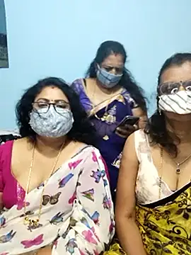 Kannadasexywifes' Webcam Show