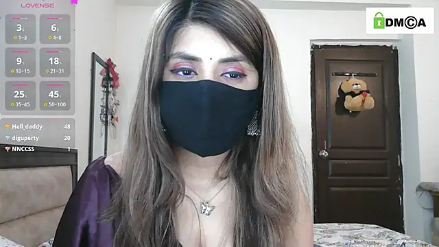 Meadows_Rainn Adlı Modelin Canlı XXX Sohbeti