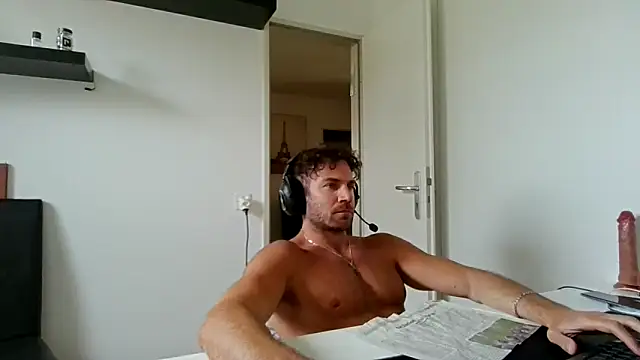 alpha-hunk Live XXX-Chat