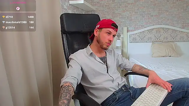JonahShaw's Webcam Show