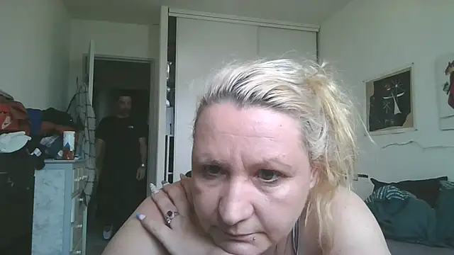 Bakala93Du34000's Live XXX Chat