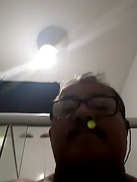 Show de Misterymem63 na webcam