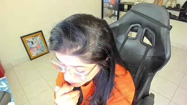 BellaFlaming Chat XXX live