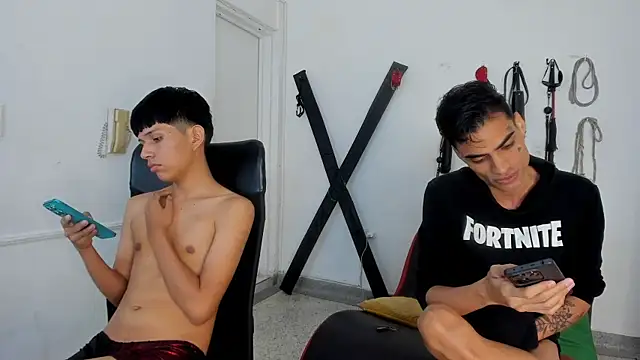 Sembang XXX Secara Langsung Gay_Red_Room
