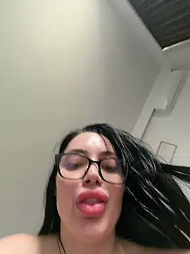 MyaSplash's Webcam Show