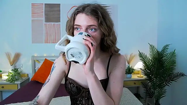 Tayllory Chat XXX live