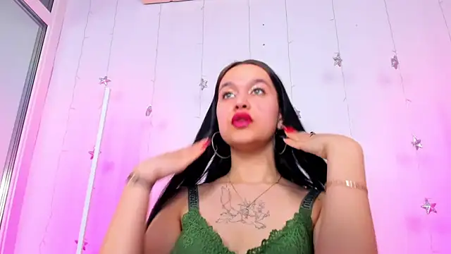 AishaTempt Live XXX-Chat