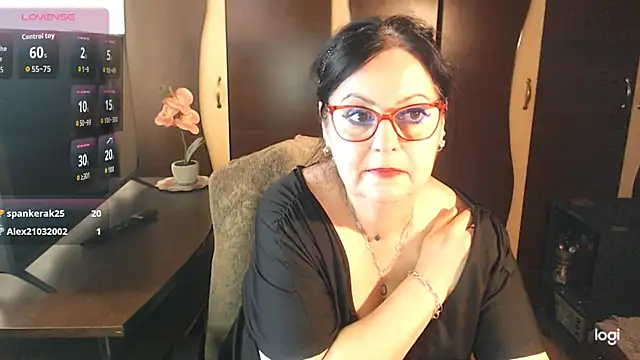 exiMIlf's Live XXX Chat