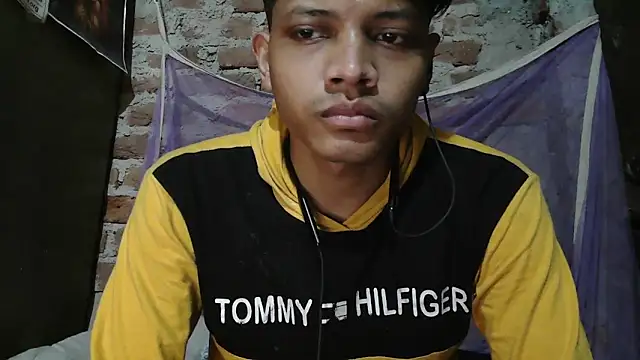 milflover2k26 webkamerás műsora